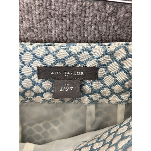 Ann Taylor Lined Front Vent Skirt Womens Size 10 Blue Geometric‎ Back Zip - Picture 3 of 8